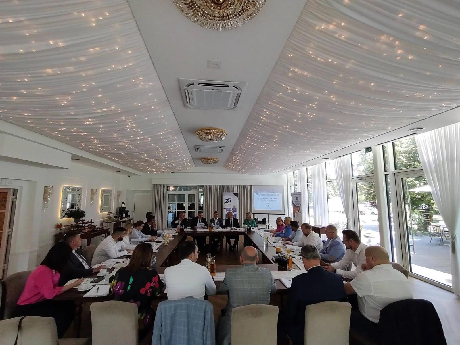 Zdjęcie w galerii na portalu naszwodzislaw.com: Stowarzyszenie Gmin Dorzecza Górnej Odry ma nowy zarząd wiadomości z regionu