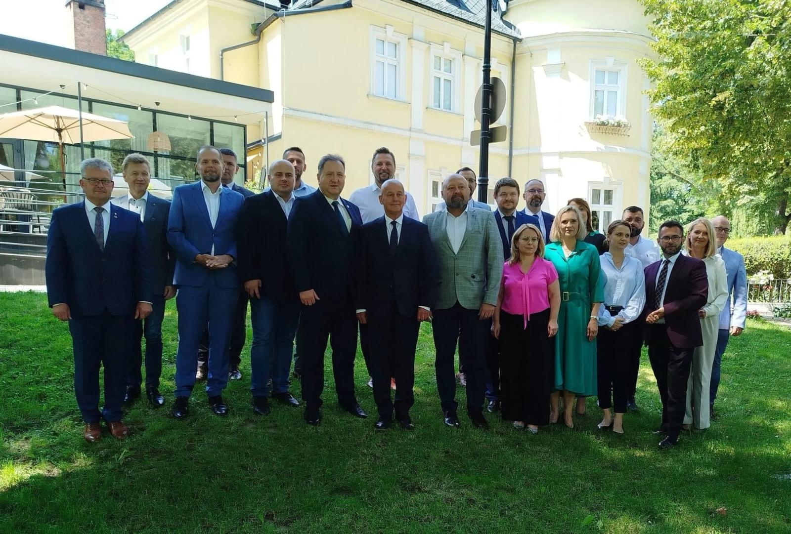 Zdjęcie w galerii na portalu naszwodzislaw.com: Stowarzyszenie Gmin Dorzecza Górnej Odry ma nowy zarząd wiadomości z regionu