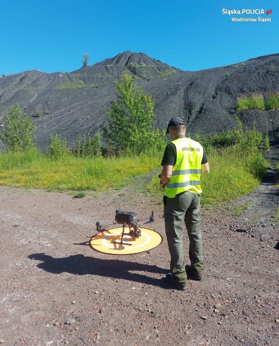 Zdjęcie w galerii na portalu naszwodzislaw.com: Motocykl i quad. Wspólne działania policji i pracowników SRK wiadomości z regionu
