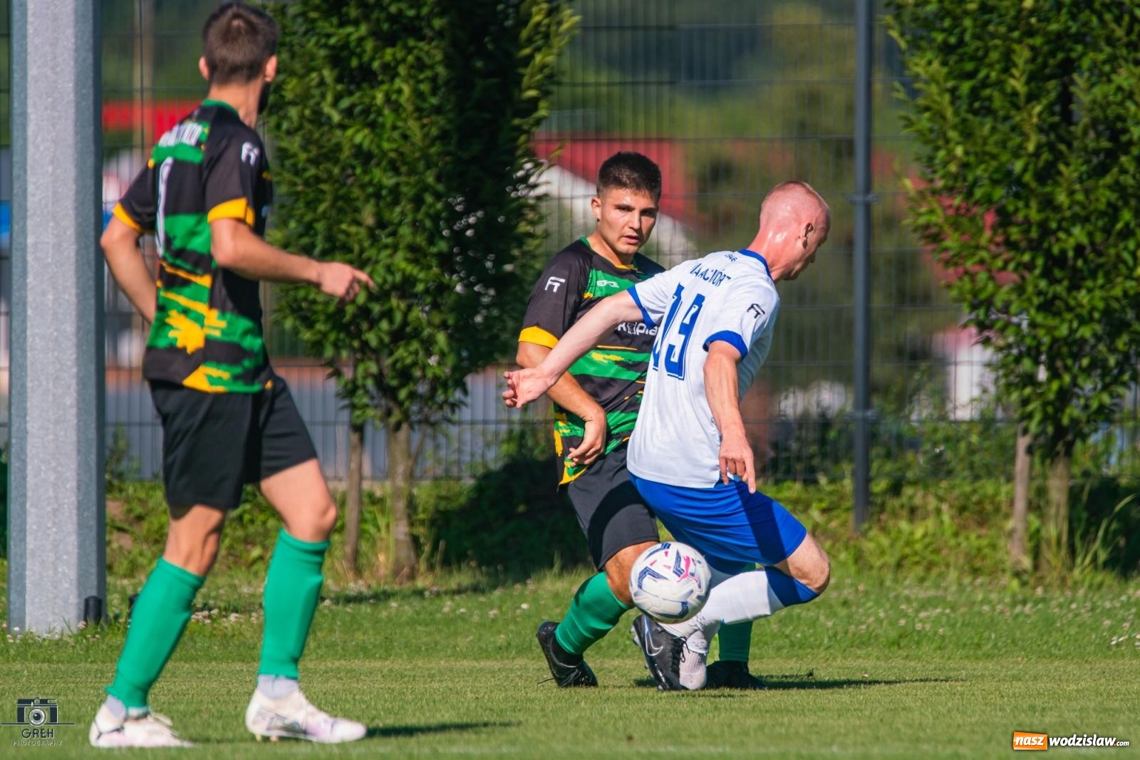 Zdjęcie w galerii na portalu naszwodzislaw.com: Unia Racibórz kontra Naprzód Syrynia. Podział punktów na zakończenie sezonu [FOTO] wiadomości z regionu