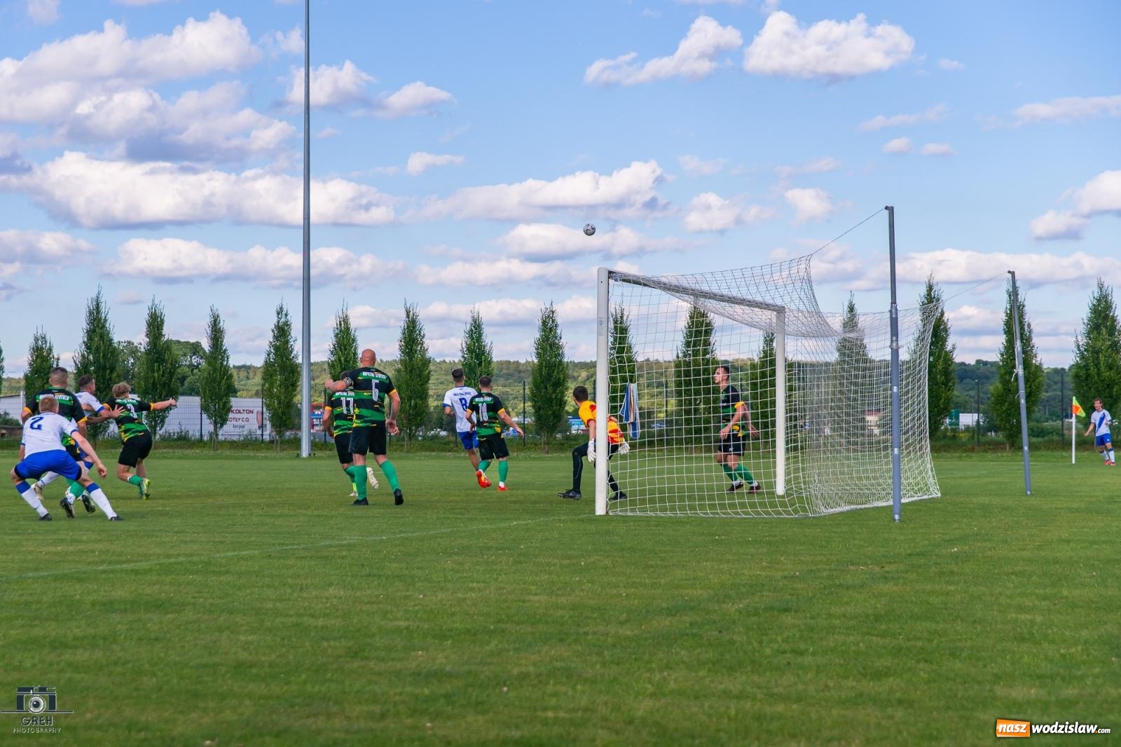 Zdjęcie w galerii na portalu naszwodzislaw.com: Unia Racibórz kontra Naprzód Syrynia. Podział punktów na zakończenie sezonu [FOTO] wiadomości z regionu