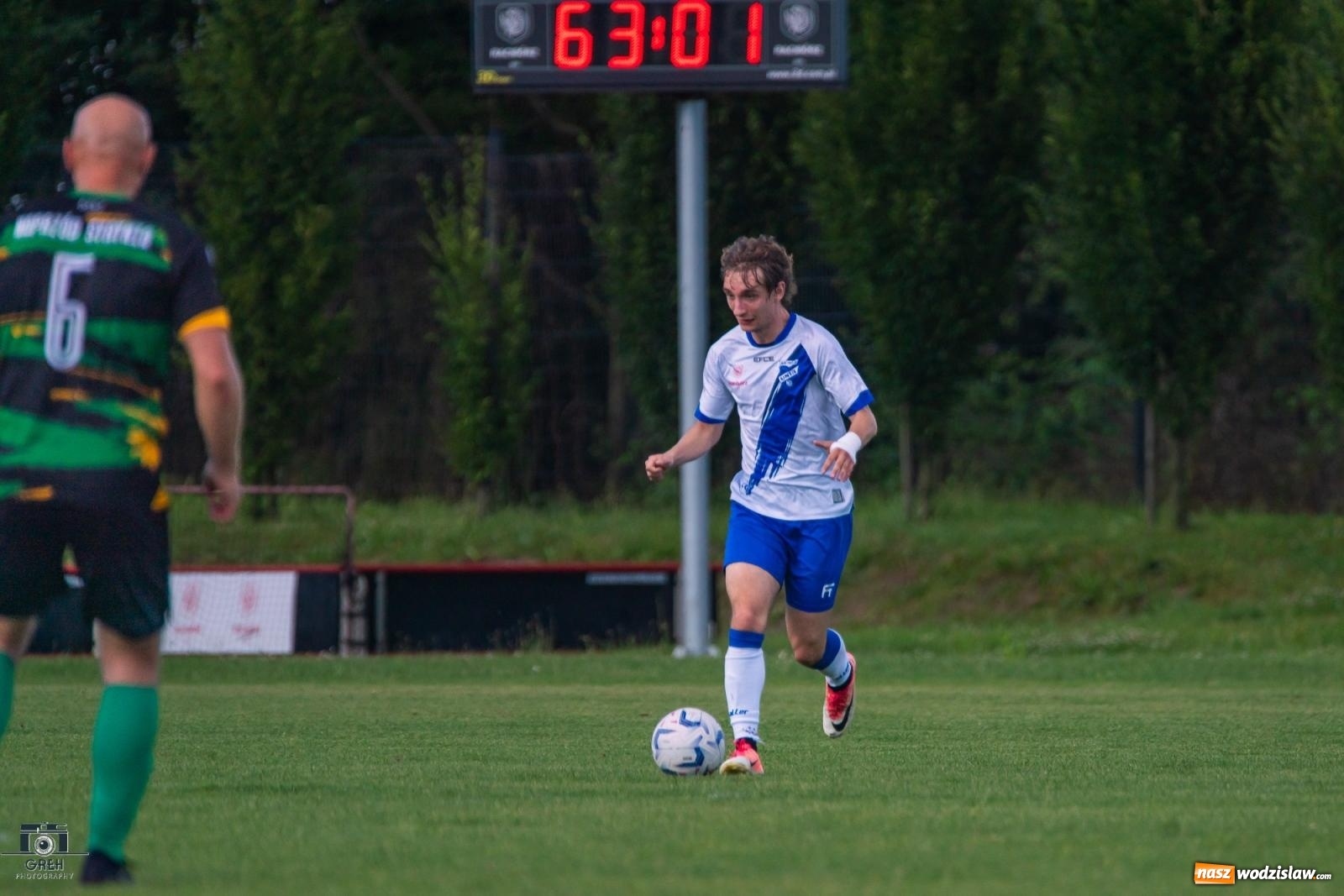 Zdjęcie w galerii na portalu naszwodzislaw.com: Unia Racibórz kontra Naprzód Syrynia. Podział punktów na zakończenie sezonu [FOTO] wiadomości z regionu