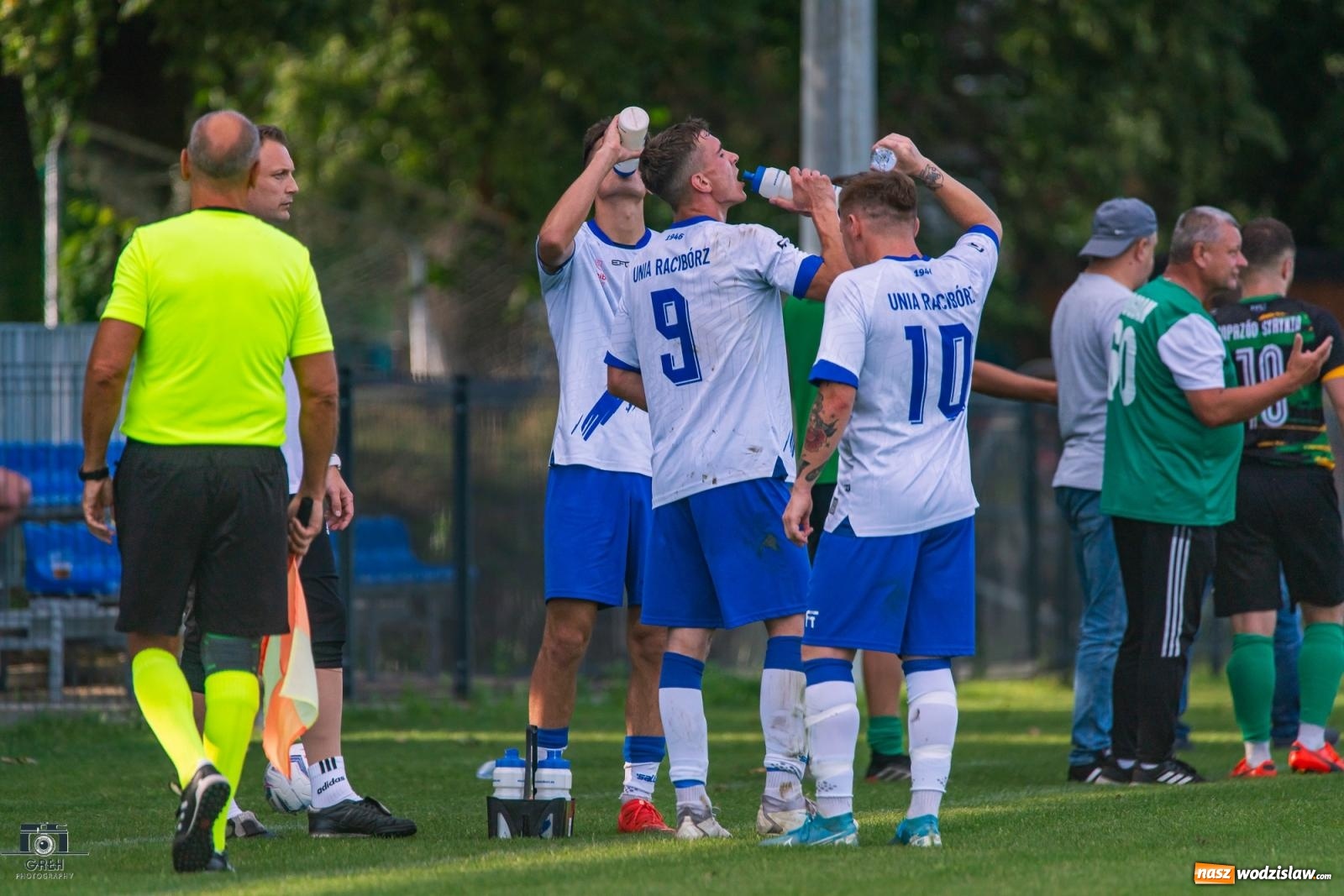 Zdjęcie w galerii na portalu naszwodzislaw.com: Unia Racibórz kontra Naprzód Syrynia. Podział punktów na zakończenie sezonu [FOTO] wiadomości z regionu