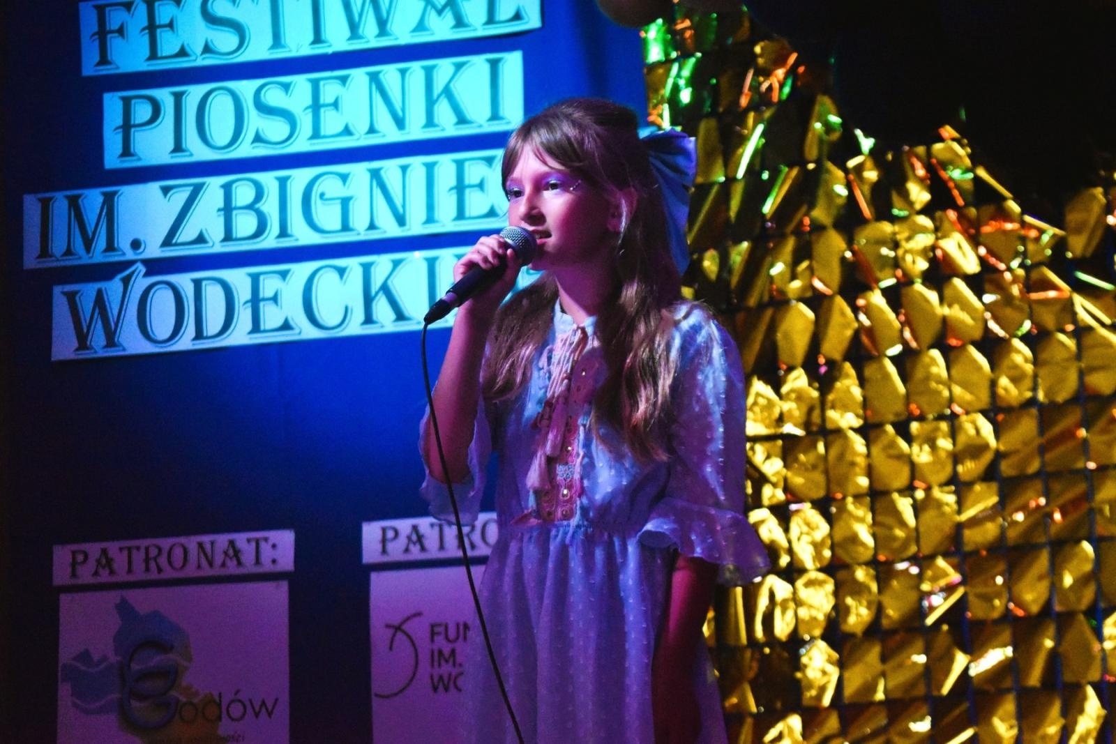 Zdjęcie w galerii na portalu naszwodzislaw.com: Zbigniew Wodecki został patronem Gminnego Festiwalu Piosenki! wiadomości z regionu