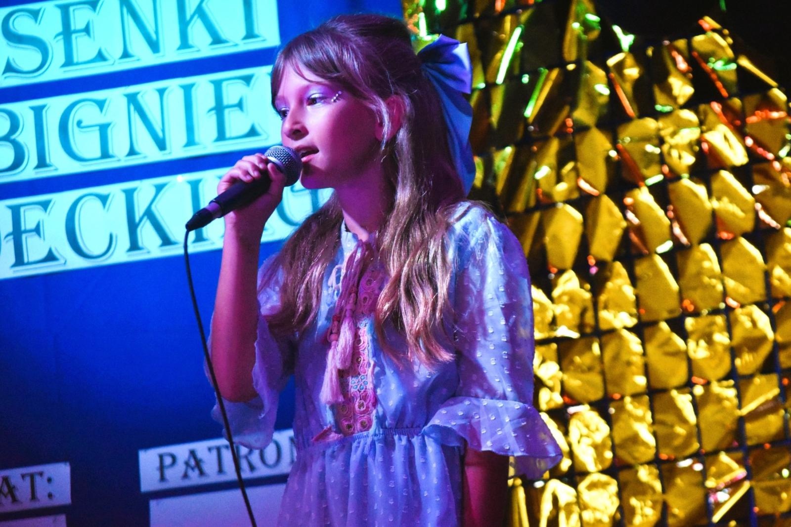 Zdjęcie w galerii na portalu naszwodzislaw.com: Zbigniew Wodecki został patronem Gminnego Festiwalu Piosenki! wiadomości z regionu