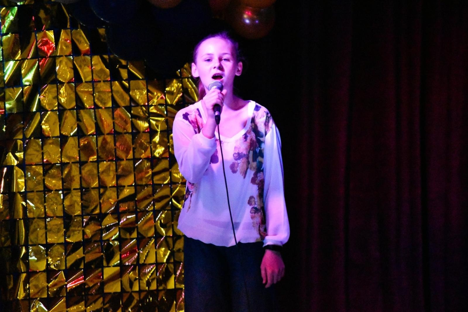 Zdjęcie w galerii na portalu naszwodzislaw.com: Zbigniew Wodecki został patronem Gminnego Festiwalu Piosenki! wiadomości z regionu