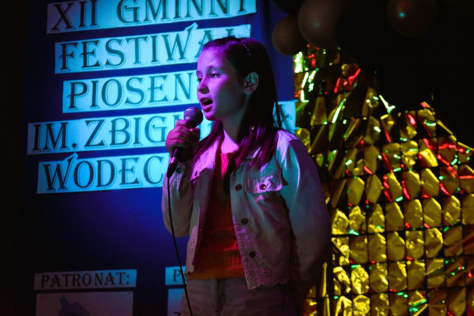 Zdjęcie w galerii na portalu naszwodzislaw.com: Zbigniew Wodecki został patronem Gminnego Festiwalu Piosenki! wiadomości z regionu