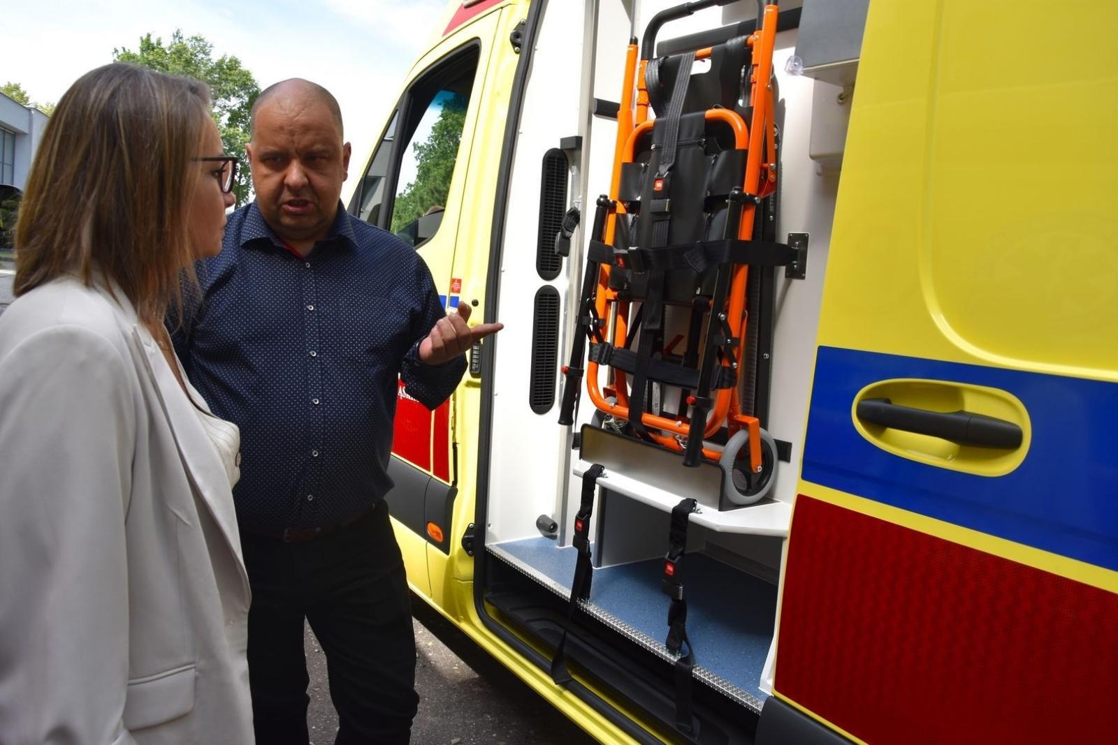 Zdjęcie w galerii na portalu naszwodzislaw.com: Pogotowie w Wodzisławiu Śląskim i Rydułtowach bogatsze o trzy ambulanse [FOTO] wiadomości z regionu