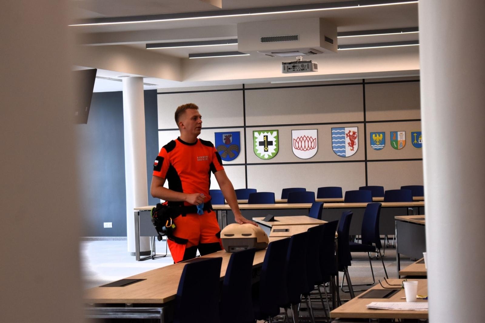 Zdjęcie w galerii na portalu naszwodzislaw.com: Pracownicy starostwa szkolili się z pierwszej pomocy wiadomości z regionu