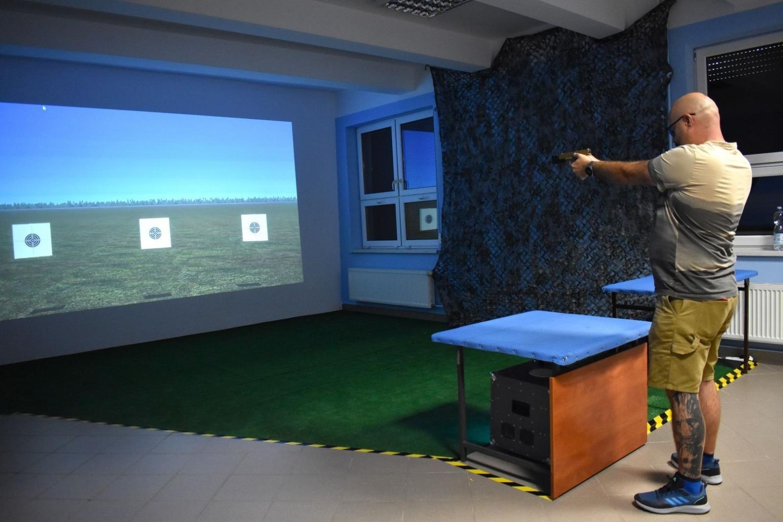 Zdjęcie w galerii na portalu naszwodzislaw.com: Wycelował w dobro i... sam środek tarczy [FOTO] wiadomości z regionu