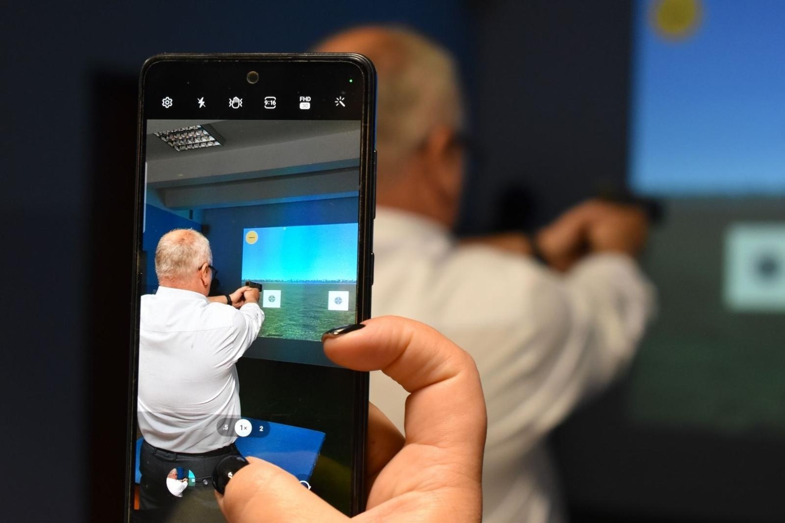 Zdjęcie w galerii na portalu naszwodzislaw.com: Wycelował w dobro i... sam środek tarczy [FOTO] wiadomości z regionu