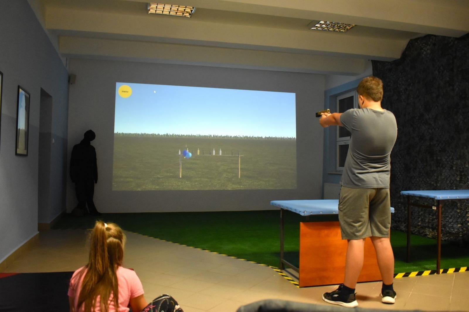 Zdjęcie w galerii na portalu naszwodzislaw.com: Wycelował w dobro i... sam środek tarczy [FOTO] wiadomości z regionu