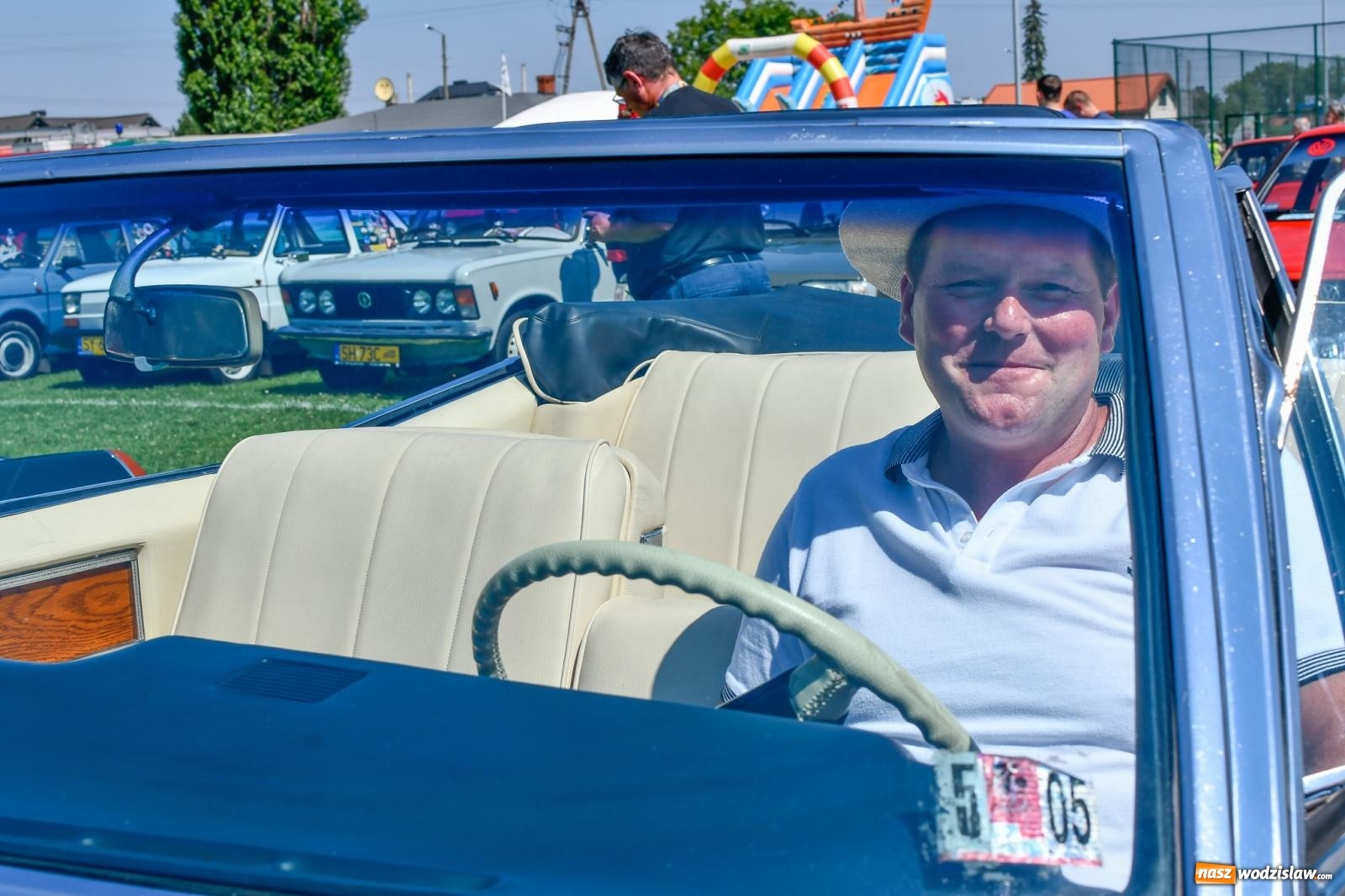 Zdjęcie w galerii na portalu naszwodzislaw.com: Stare samochody i motocykle na zlocie w Zabełkowie [FOTO i WIDEO] wiadomości z regionu