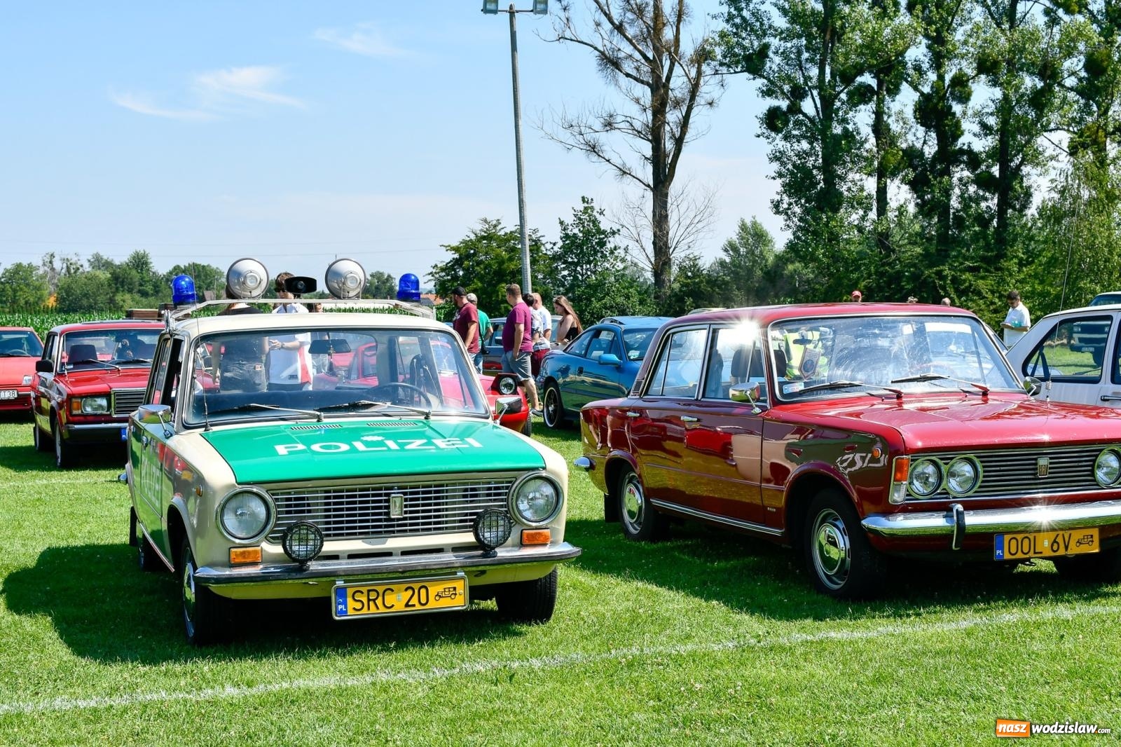 Zdjęcie w galerii na portalu naszwodzislaw.com: Stare samochody i motocykle na zlocie w Zabełkowie [FOTO i WIDEO] wiadomości z regionu