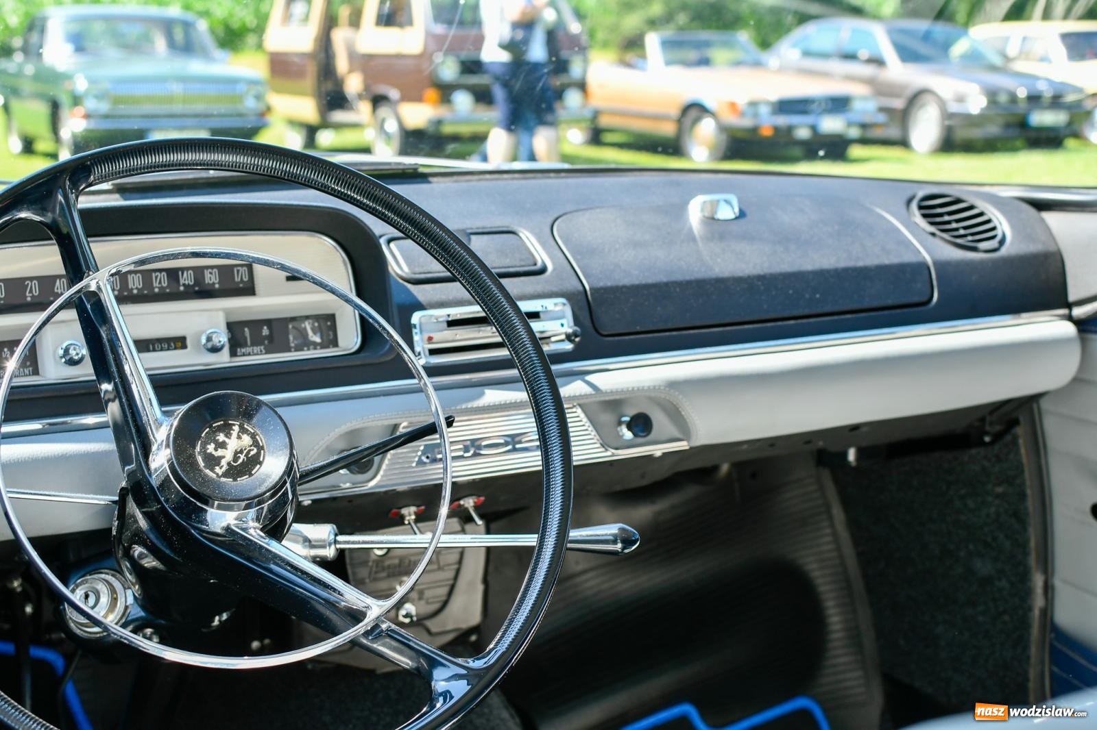 Zdjęcie w galerii na portalu naszwodzislaw.com: Stare samochody i motocykle na zlocie w Zabełkowie [FOTO i WIDEO] wiadomości z regionu