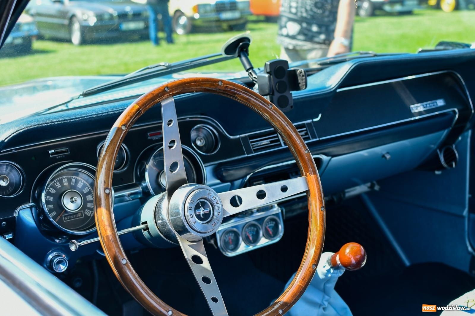 Zdjęcie w galerii na portalu naszwodzislaw.com: Stare samochody i motocykle na zlocie w Zabełkowie [FOTO i WIDEO] wiadomości z regionu