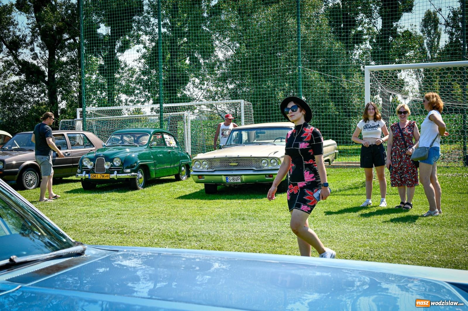 Zdjęcie w galerii na portalu naszwodzislaw.com: Stare samochody i motocykle na zlocie w Zabełkowie [FOTO i WIDEO] wiadomości z regionu