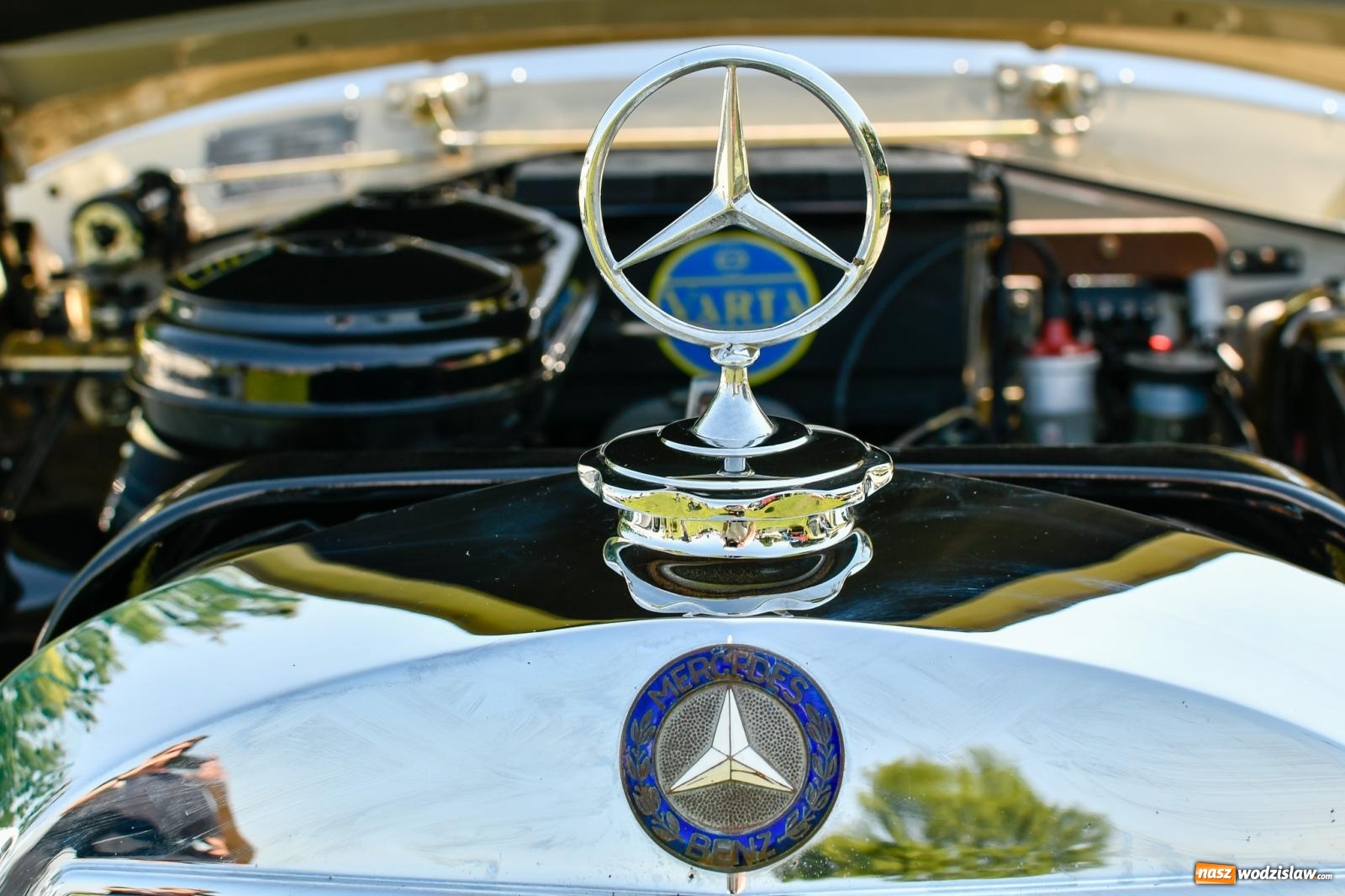 Zdjęcie w galerii na portalu naszwodzislaw.com: Stare samochody i motocykle na zlocie w Zabełkowie [FOTO i WIDEO] wiadomości z regionu