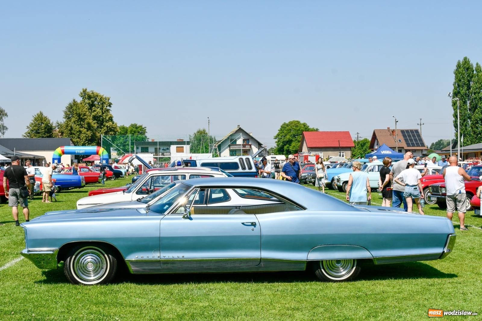 Zdjęcie w galerii na portalu naszwodzislaw.com: Stare samochody i motocykle na zlocie w Zabełkowie [FOTO i WIDEO] wiadomości z regionu
