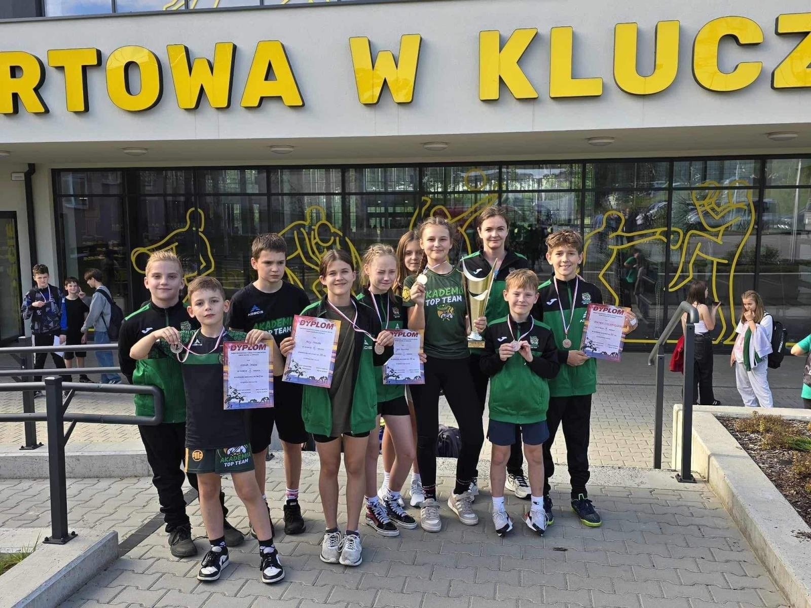 Zdjęcie w galerii na portalu naszwodzislaw.com: Zapasy. Medale Akademii Sportowej Top Team wiadomości z regionu