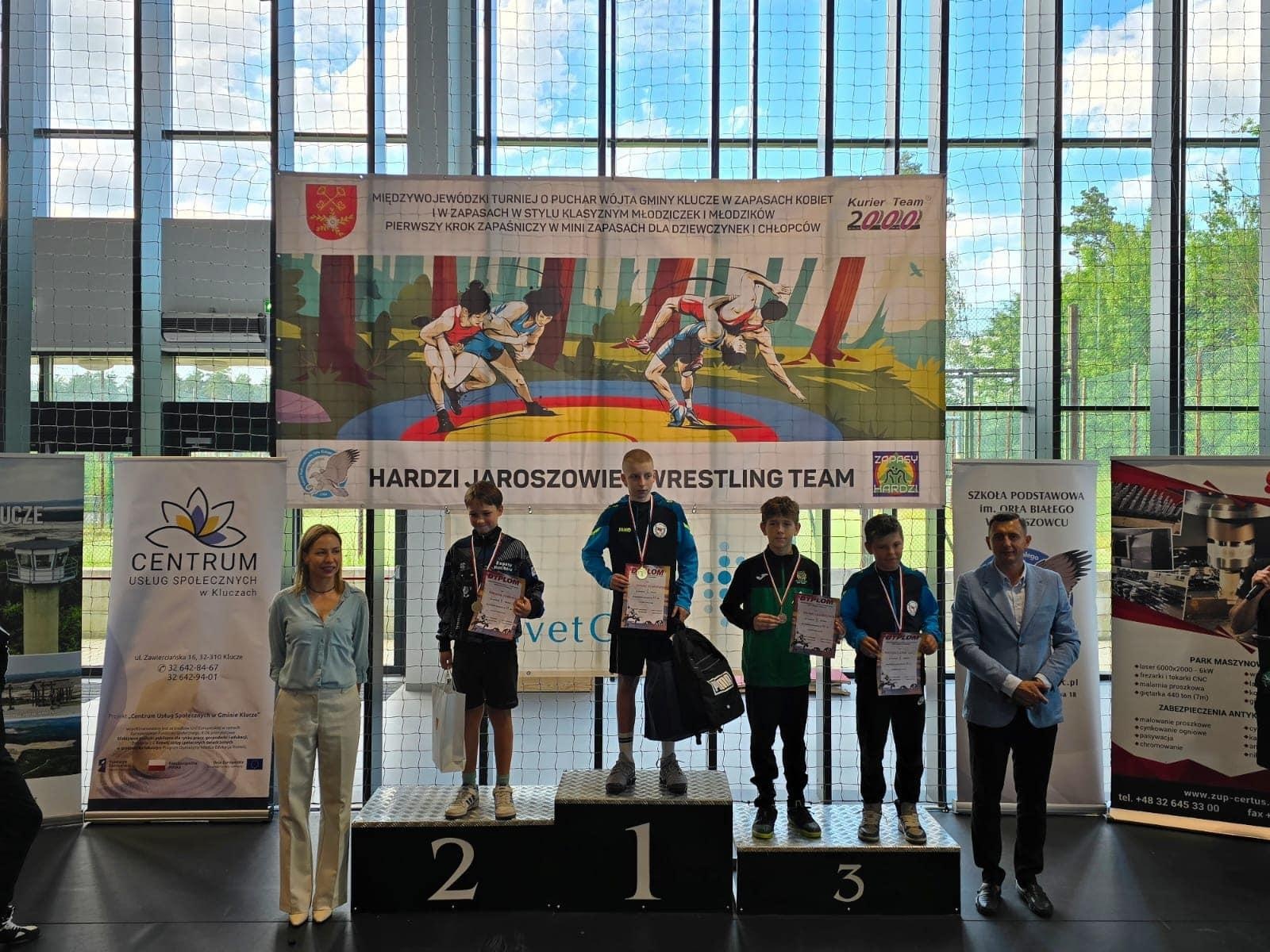 Zdjęcie w galerii na portalu naszwodzislaw.com: Zapasy. Medale Akademii Sportowej Top Team wiadomości z regionu