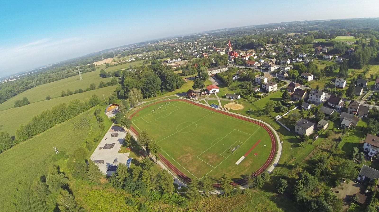 Zdjęcie w galerii na portalu naszwodzislaw.com: Przetarg na termomodernizację szatni Olzy Godów i Polonii Łaziska wiadomości z regionu