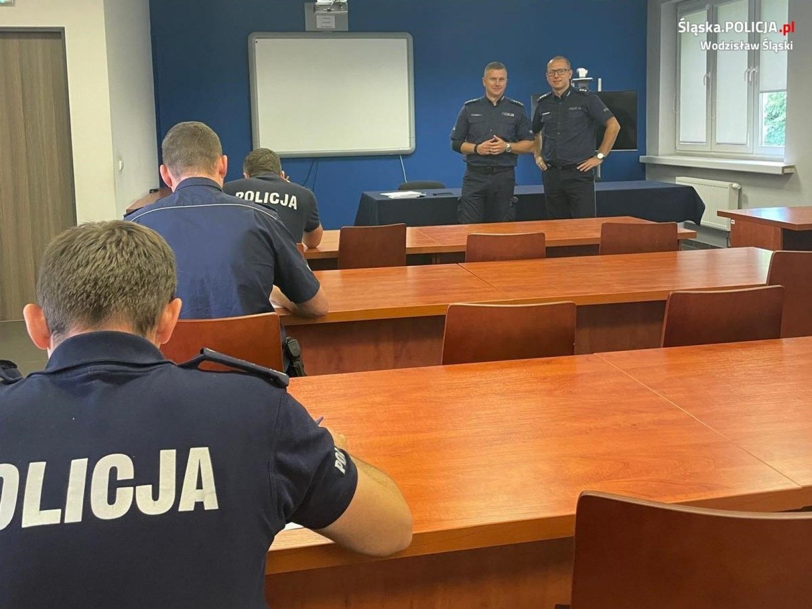 Zdjęcie w galerii na portalu naszwodzislaw.com: Dzielnicowy roku 2024. Powiatowe eliminacje policyjnego konkursu wiadomości z regionu