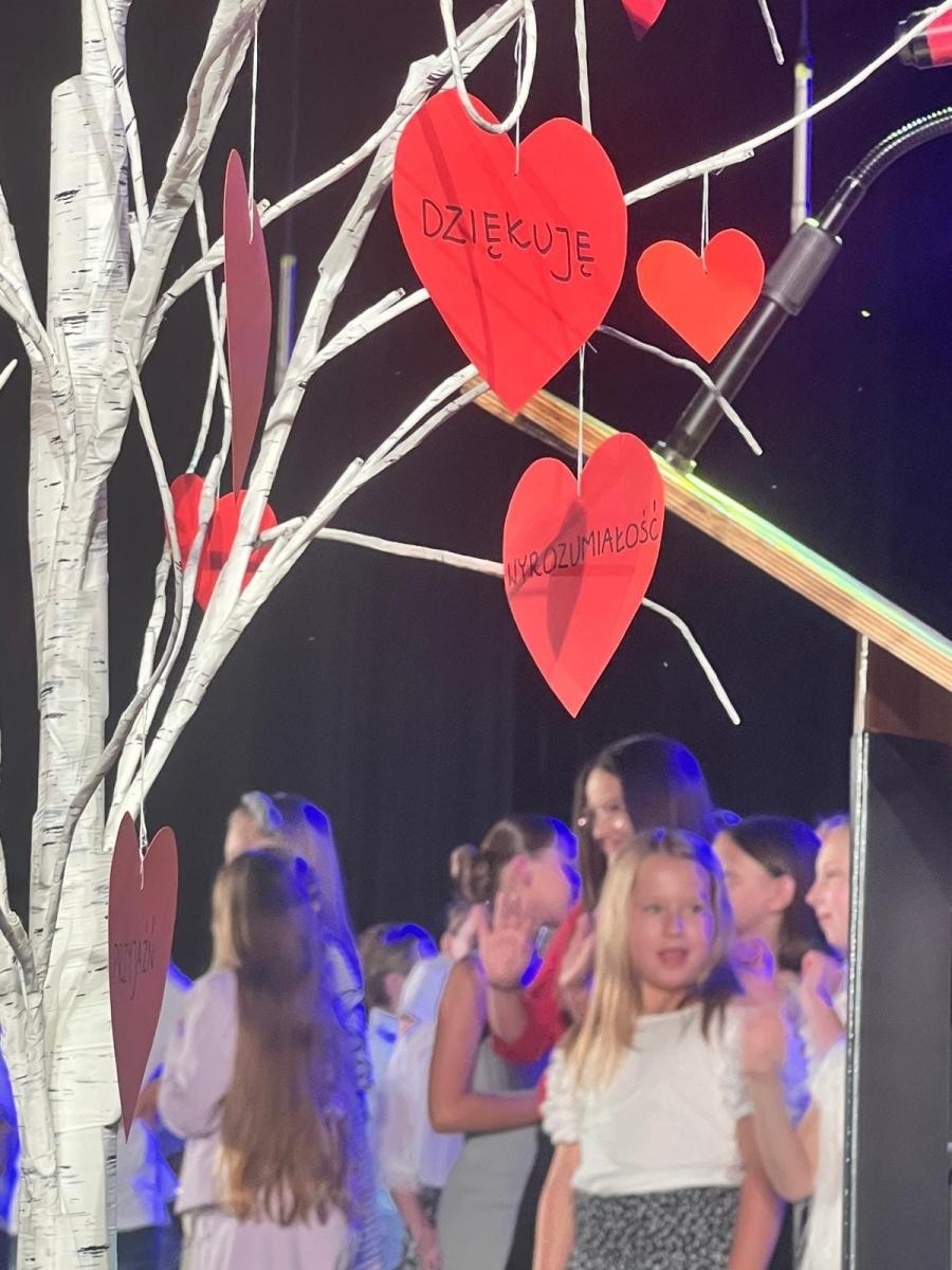 Zdjęcie w galerii na portalu naszwodzislaw.com: Najlepsi z Najlepszych w SP15 [FOTO] wiadomości z regionu