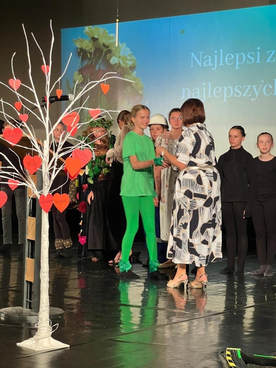 Zdjęcie w galerii na portalu naszwodzislaw.com: Najlepsi z Najlepszych w SP15 [FOTO] wiadomości z regionu