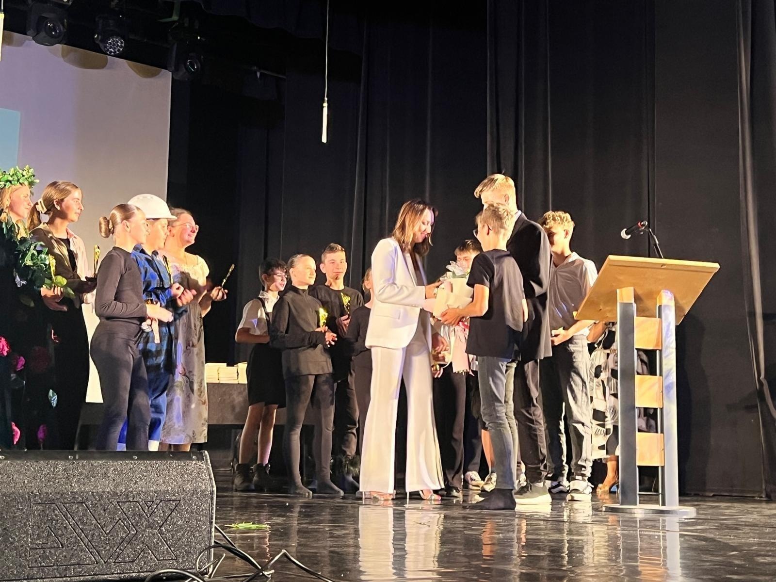 Zdjęcie w galerii na portalu naszwodzislaw.com: Najlepsi z Najlepszych w SP15 [FOTO] wiadomości z regionu