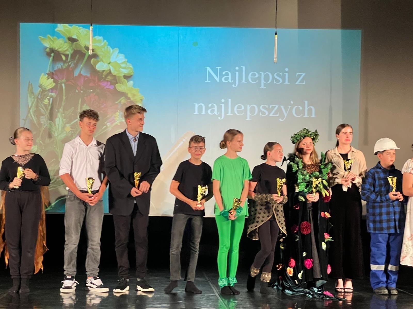 Zdjęcie w galerii na portalu naszwodzislaw.com: Najlepsi z Najlepszych w SP15 [FOTO] wiadomości z regionu