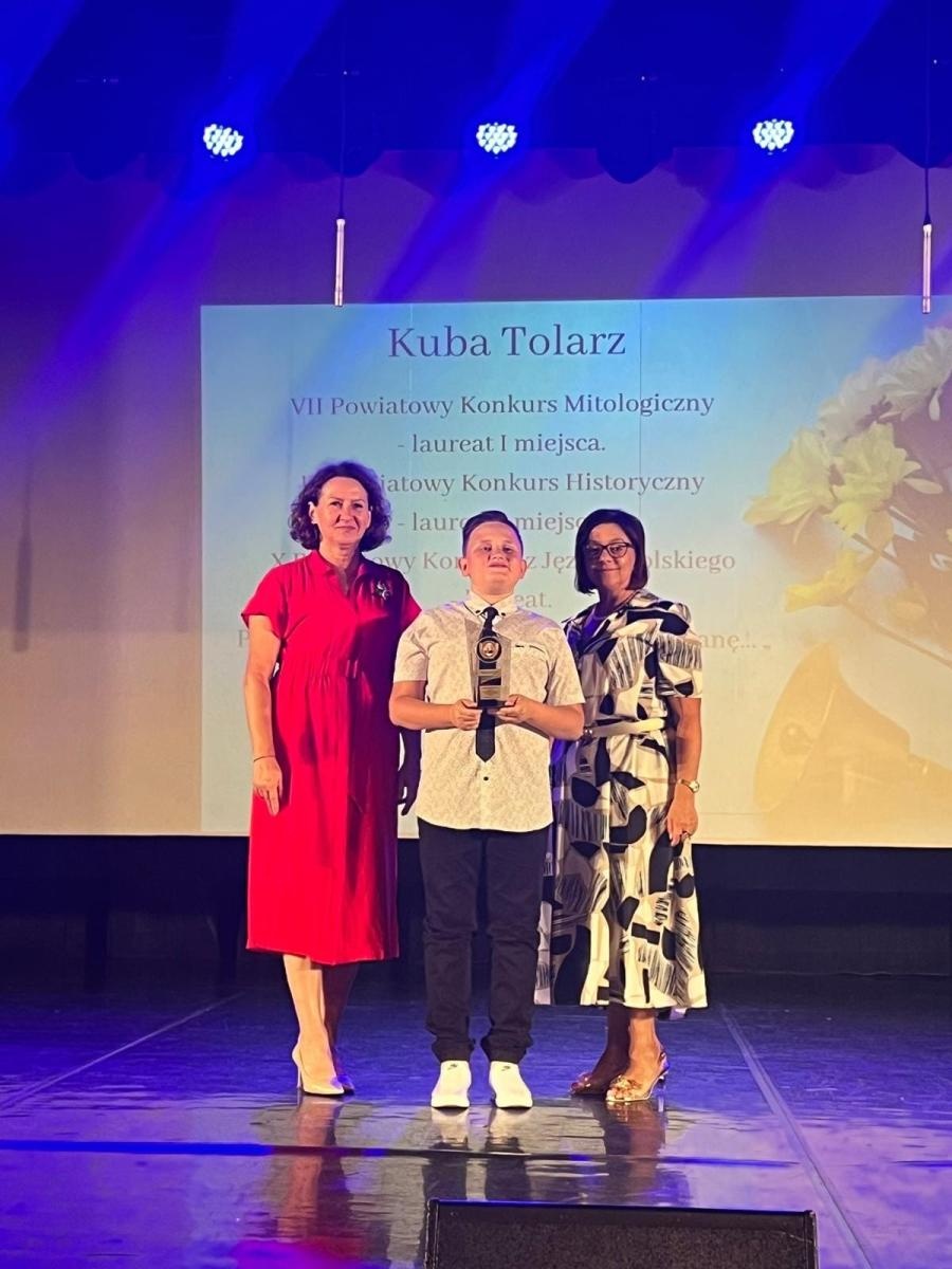 Zdjęcie w galerii na portalu naszwodzislaw.com: Najlepsi z Najlepszych w SP15 [FOTO] wiadomości z regionu