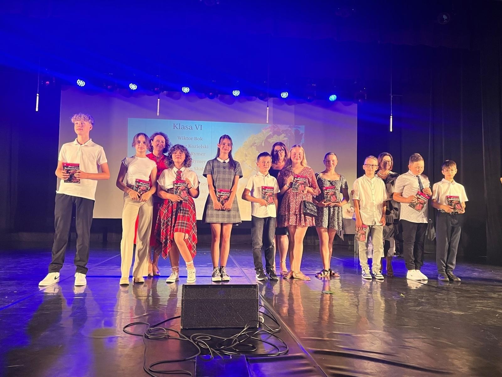 Zdjęcie w galerii na portalu naszwodzislaw.com: Najlepsi z Najlepszych w SP15 [FOTO] wiadomości z regionu