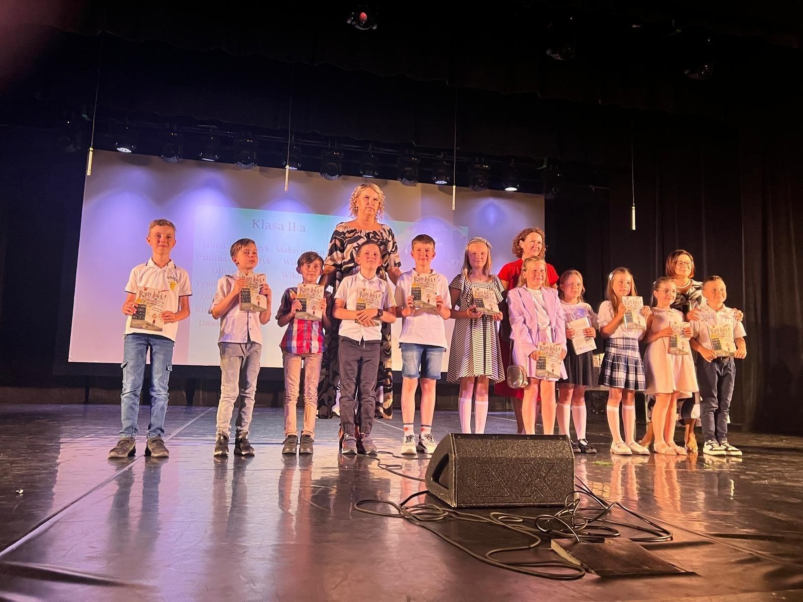 Zdjęcie w galerii na portalu naszwodzislaw.com: Najlepsi z Najlepszych w SP15 [FOTO] wiadomości z regionu