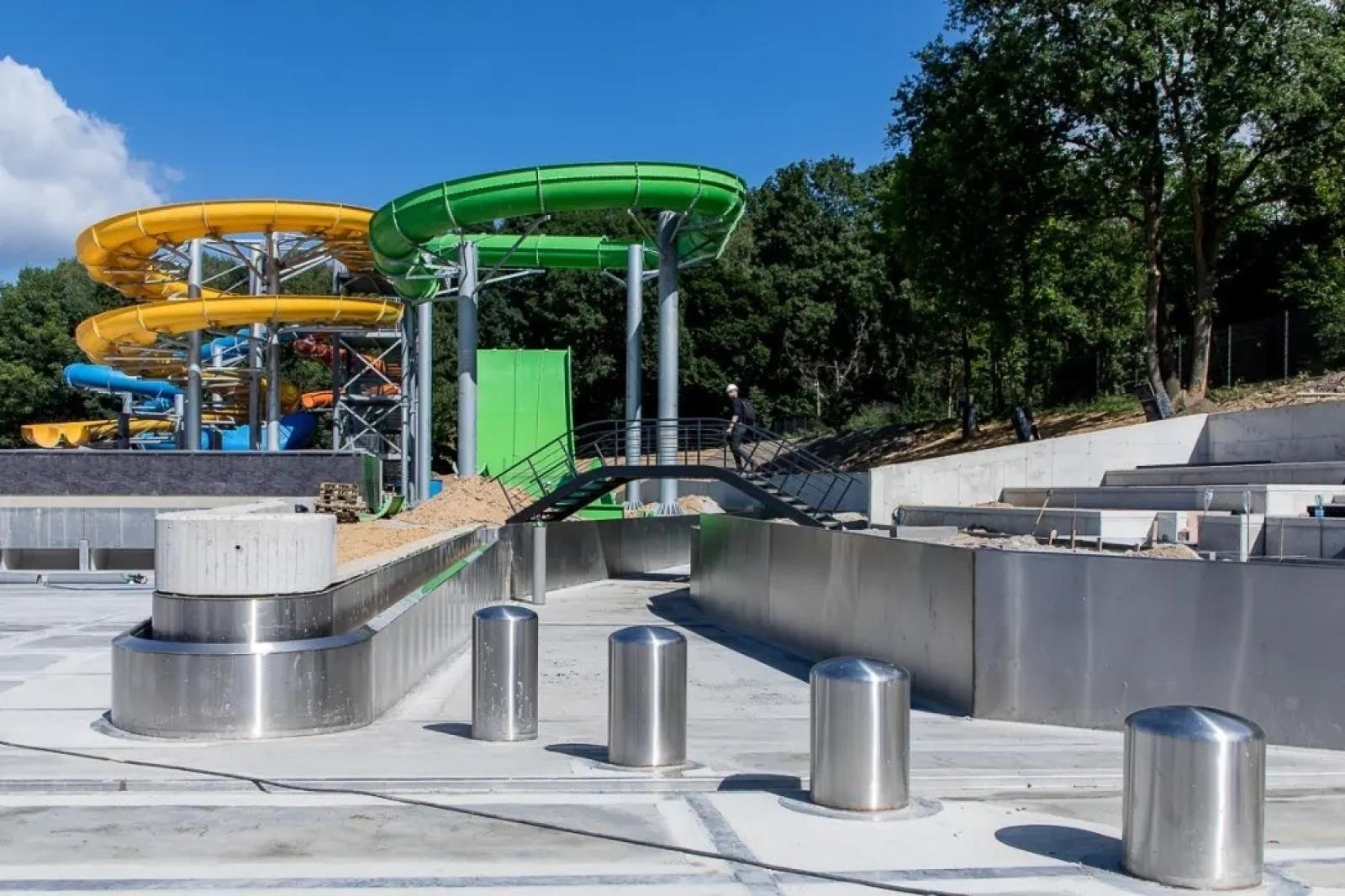 Zdjęcie w galerii na portalu naszwodzislaw.com: Zjeżdżalnia na blisko 200 m. Nowa Fala rośnie w oczach wiadomości z regionu