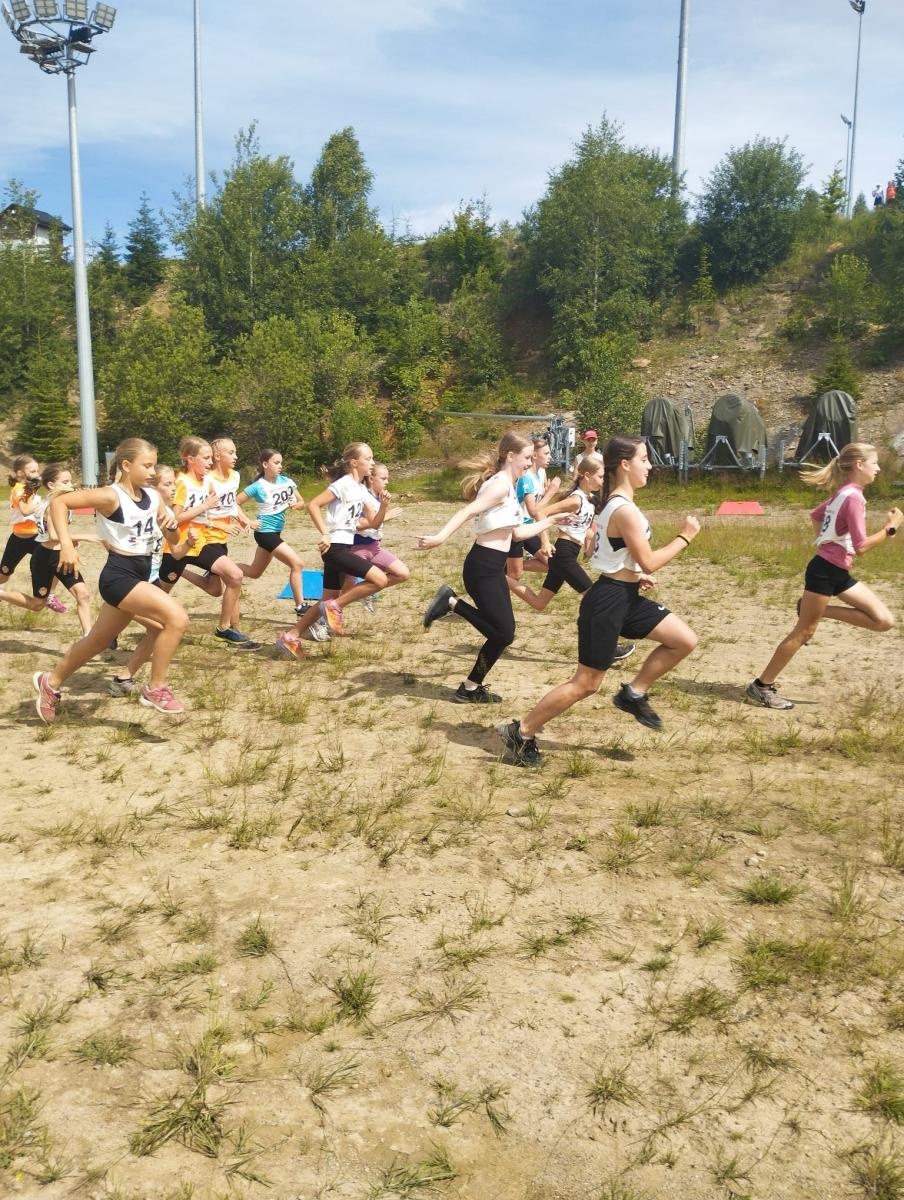 Zdjęcie w galerii na portalu naszwodzislaw.com: Bieg narciarski o Istebniański Bruclik. KS Ski Team z medalami wiadomości z regionu