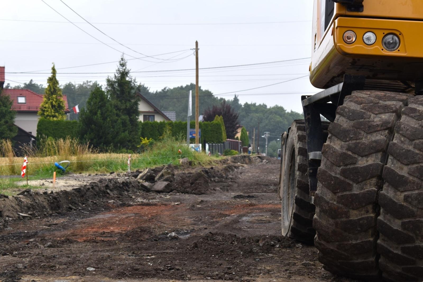 Zdjęcie w galerii na portalu naszwodzislaw.com: Trwa remont ul. Głożyńskiej i Rymera w Radlinie wiadomości z regionu