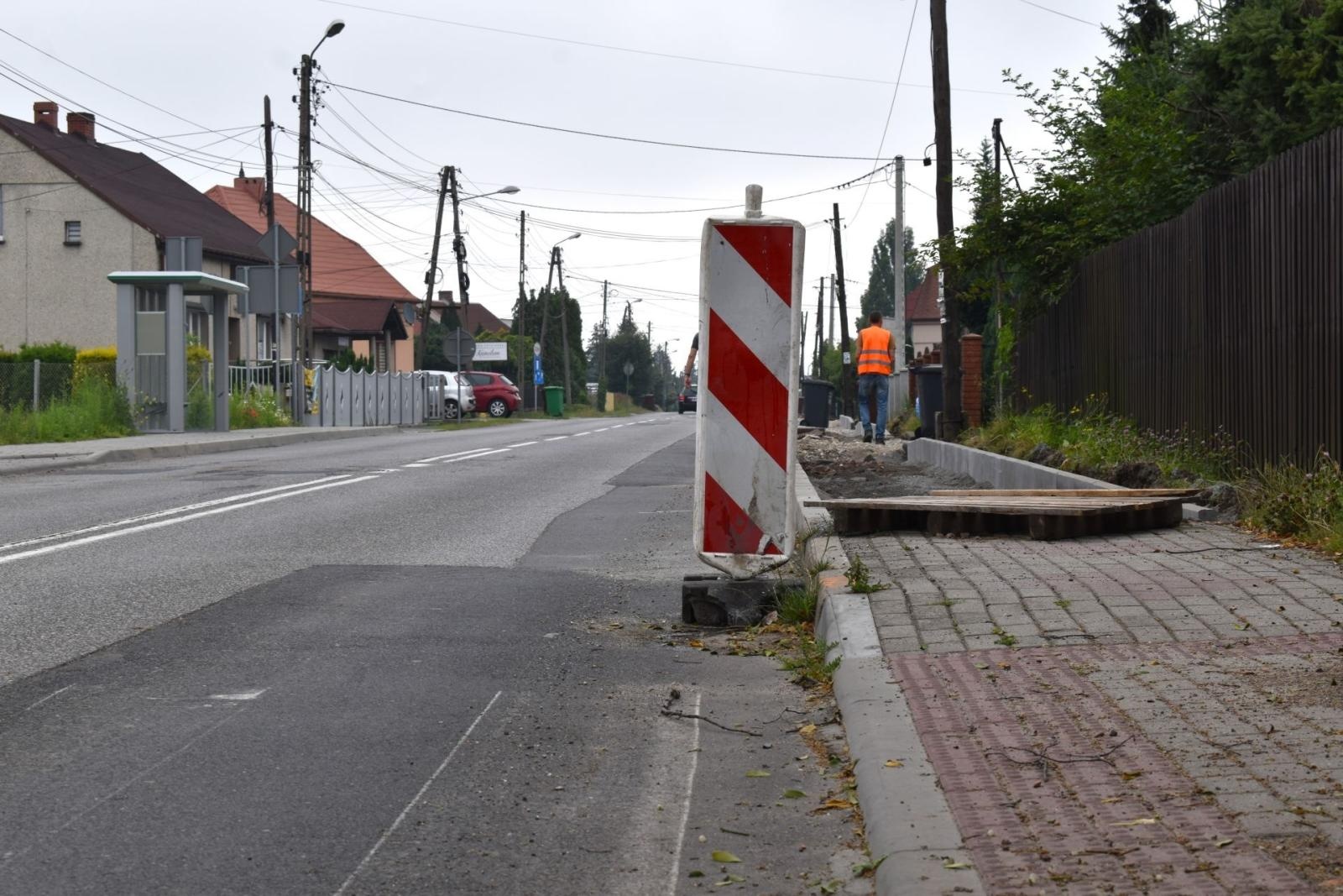 Zdjęcie w galerii na portalu naszwodzislaw.com: Trwa remont ul. Głożyńskiej i Rymera w Radlinie wiadomości z regionu