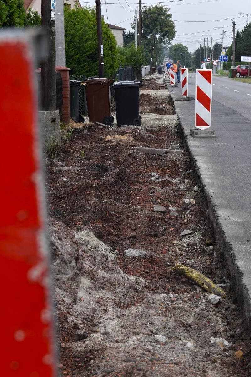 Zdjęcie w galerii na portalu naszwodzislaw.com: Trwa remont ul. Głożyńskiej i Rymera w Radlinie wiadomości z regionu