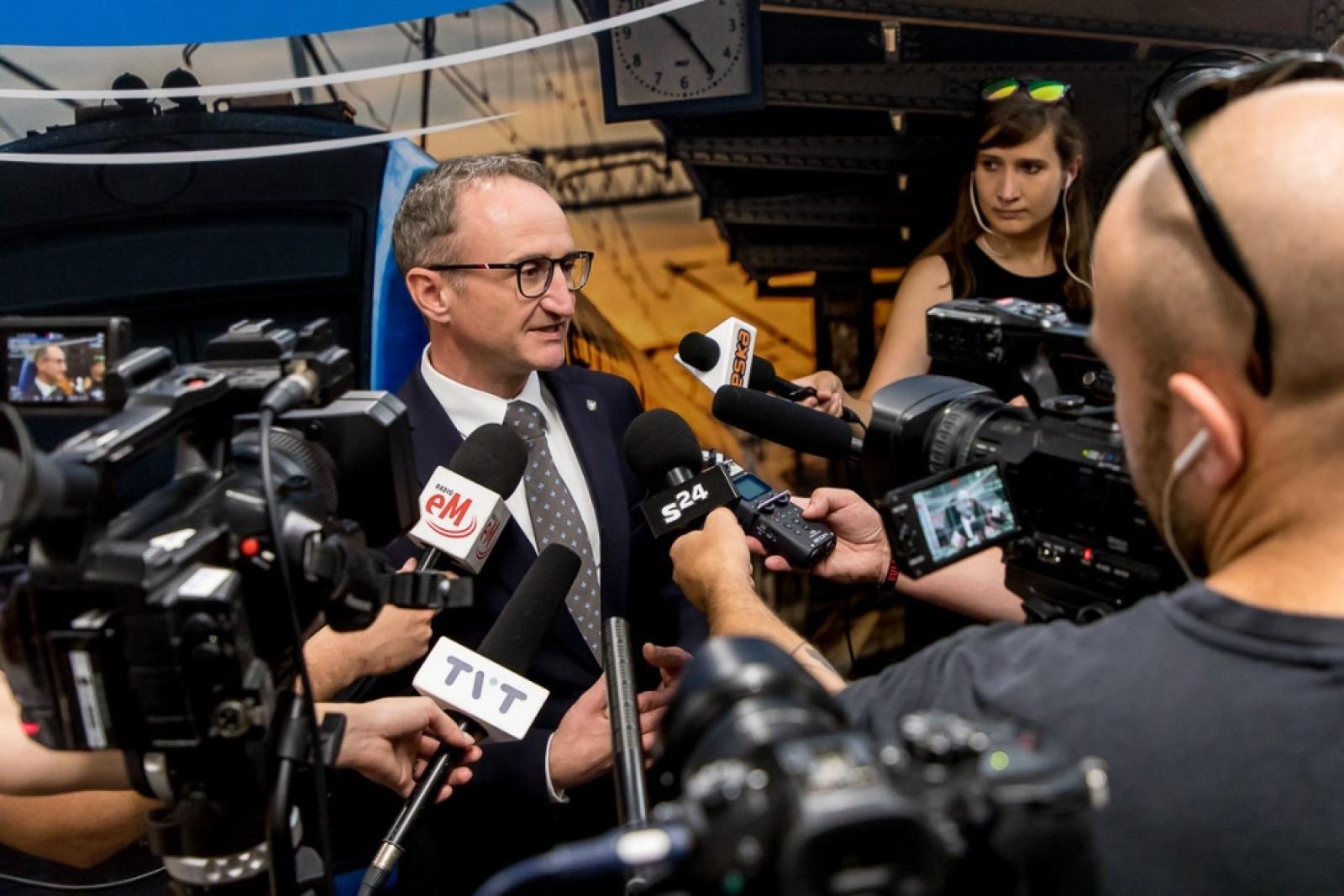 Zdjęcie w galerii na portalu naszwodzislaw.com: Koleje Śląskie z nową ofertą wiadomości z regionu