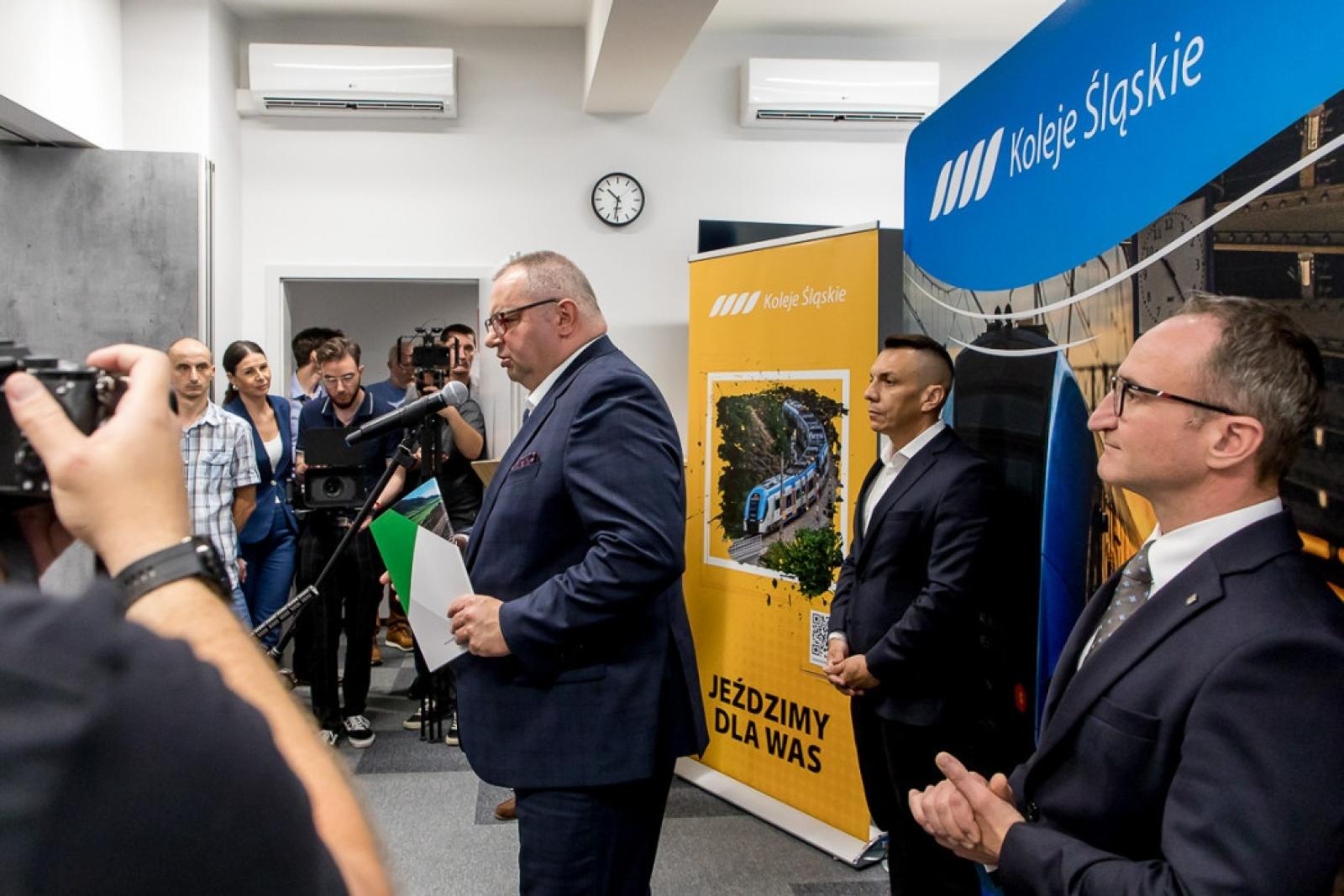 Zdjęcie w galerii na portalu naszwodzislaw.com: Koleje Śląskie z nową ofertą wiadomości z regionu