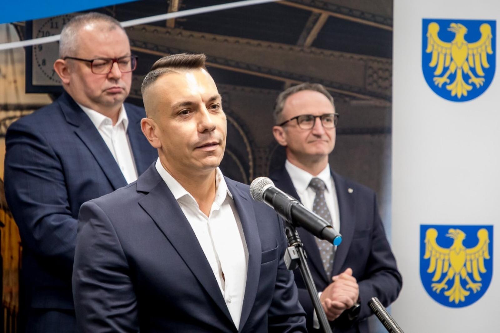 Zdjęcie w galerii na portalu naszwodzislaw.com: Koleje Śląskie z nową ofertą wiadomości z regionu