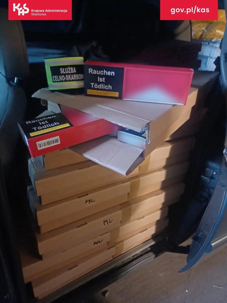 Zdjęcie w galerii na portalu naszwodzislaw.com: Kolejny sukces KAS i CBŚP w walce z nielegalnym obrotem wyrobów akcyzowych wiadomości z regionu