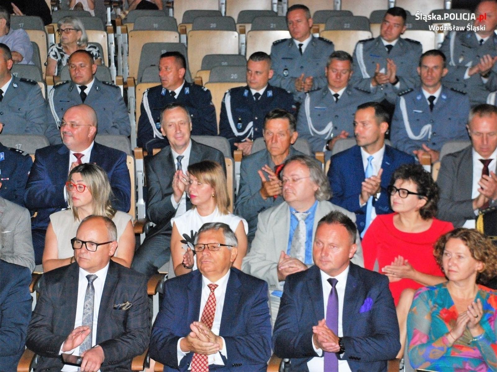Zdjęcie w galerii na portalu naszwodzislaw.com: Obchody Święta Policji wodzisławskiego garnizonu  wiadomości z regionu