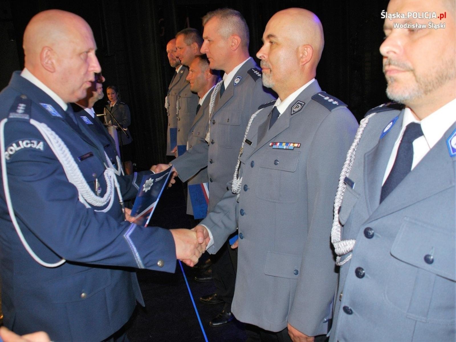 Zdjęcie w galerii na portalu naszwodzislaw.com: Obchody Święta Policji wodzisławskiego garnizonu  wiadomości z regionu