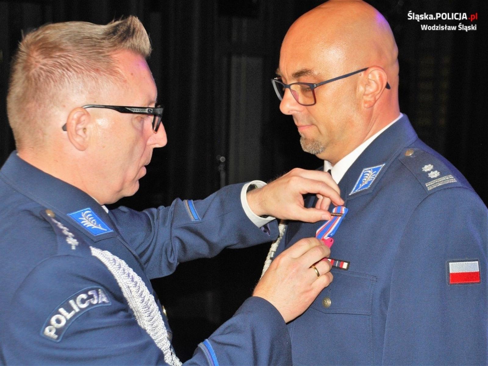 Zdjęcie w galerii na portalu naszwodzislaw.com: Obchody Święta Policji wodzisławskiego garnizonu  wiadomości z regionu