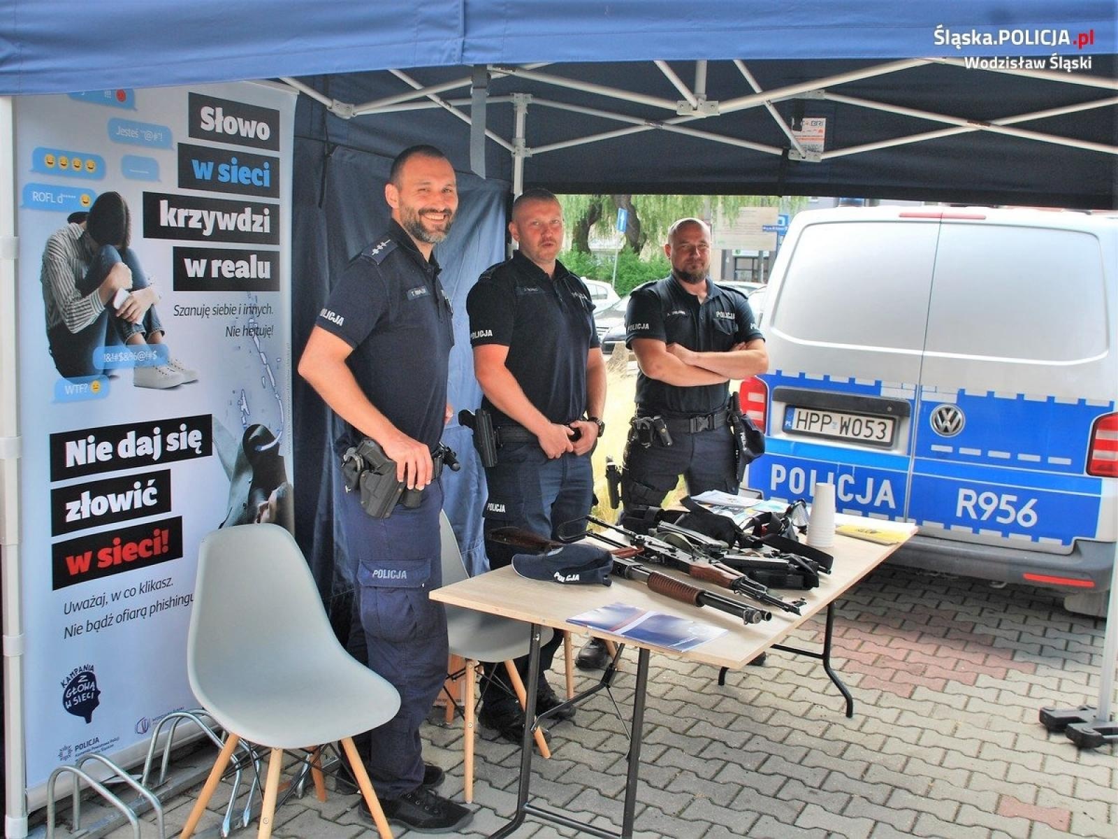 Zdjęcie w galerii na portalu naszwodzislaw.com: Obchody Święta Policji wodzisławskiego garnizonu  wiadomości z regionu