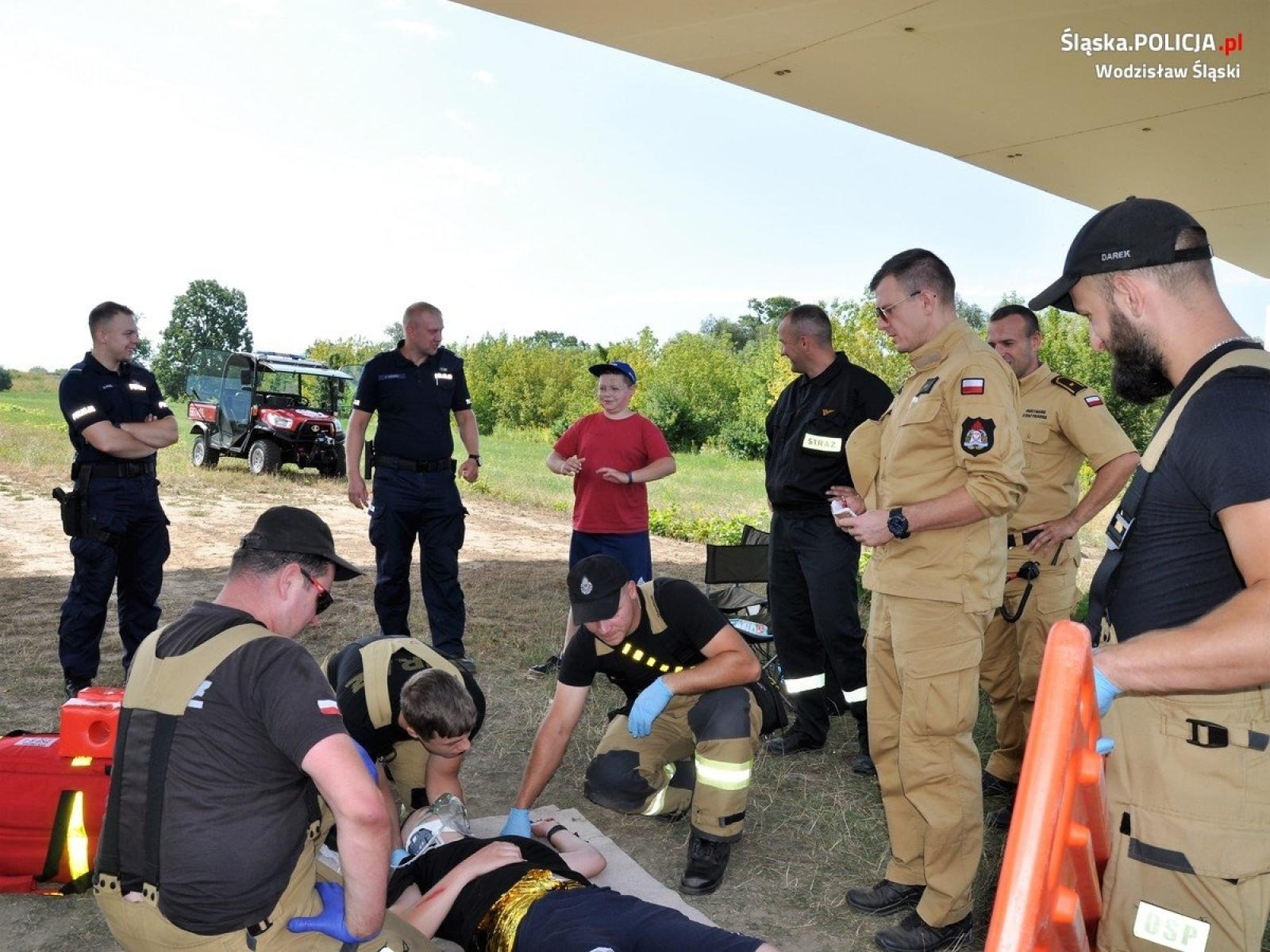 Zdjęcie w galerii na portalu naszwodzislaw.com: Policyjne i strażackie ćwiczenia na polderze w Bukowie [FOTO] wiadomości z regionu