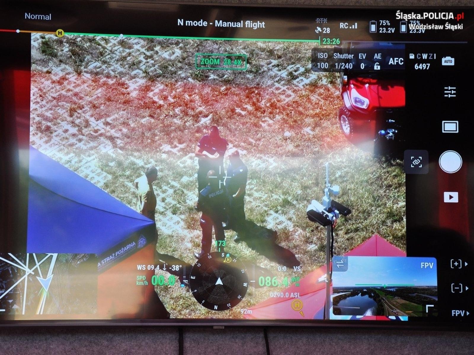 Zdjęcie w galerii na portalu naszwodzislaw.com: Policyjne i strażackie ćwiczenia na polderze w Bukowie [FOTO] wiadomości z regionu