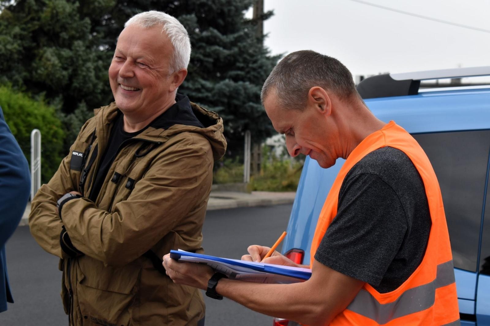 Zdjęcie w galerii na portalu naszwodzislaw.com: Powstańców Śląskich w Syryni już po odbiorze wiadomości z regionu